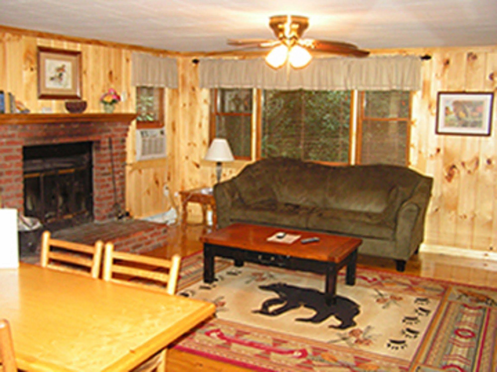 Cabins At Twinbrook Resort Maggie Valley Kültér fotó
